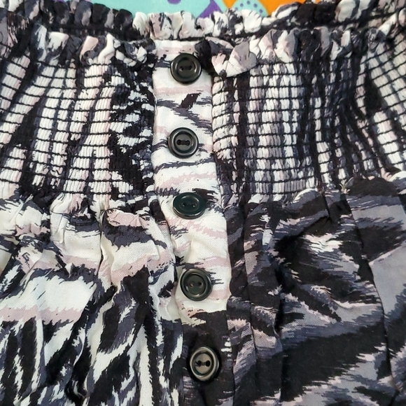 Patterned skirt - Picture 2 of 2